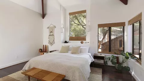 Bedroom - 55100 Pine Crest Dr, Idyllwild, CA 92549 photo 5 of 6
