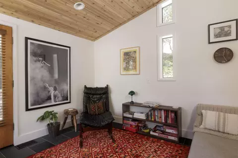 Living - 55100 Pine Crest Dr, Idyllwild, CA 92549 photo 5 of 6