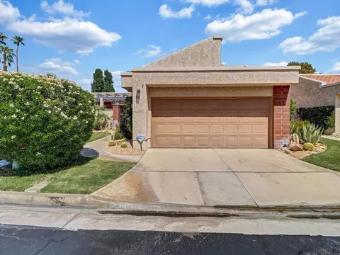 35886 Paseo Circulo W, Cathedral City, CA 92234