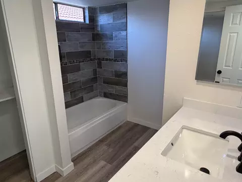 Bath - 47254 Diane St, Indio, CA 92201 photo 5 of 5