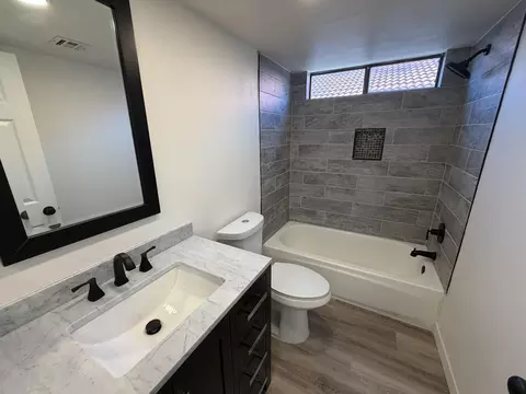 Bath - 47254 Diane St, Indio, CA 92201 photo 1 of 5