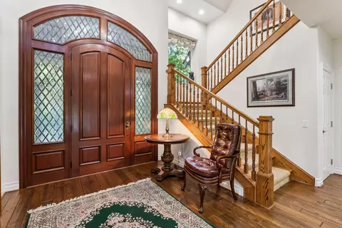 Entry Way - 391 Cedar Ridge Dr, Lake Arrowhead, CA 92352 photo 4 of 7