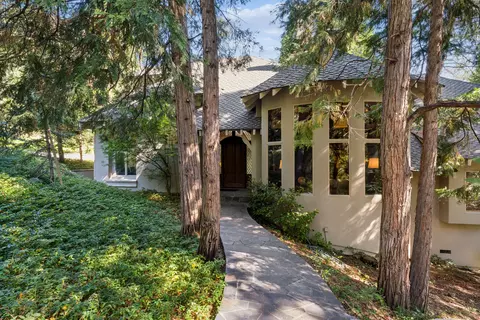 Exterior - 391 Cedar Ridge Dr, Lake Arrowhead, CA 92352 photo 1 of 14