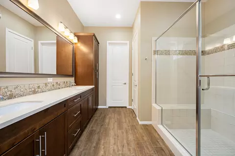 Bath - 82707 Monarchos, Indio, CA 92201 photo 1 of 4