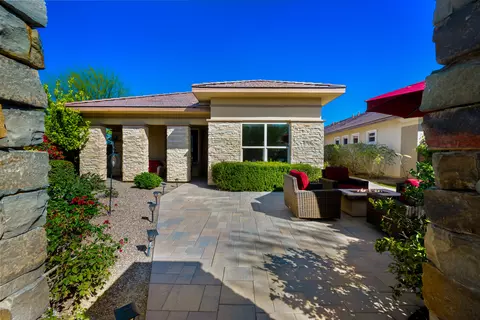 Exterior - 82707 Monarchos, Indio, CA 92201 photo 5 of 9