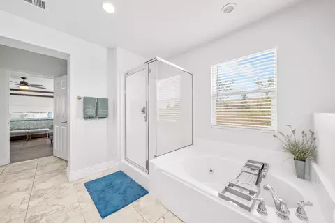 Bath - 2121 Cottage Ct, Perris, CA 92571 photo 4 of 5