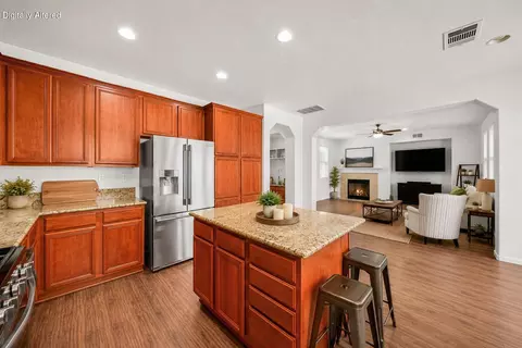 Kitchen - 2121 Cottage Ct, Perris, CA 92571 photo 2 of 3