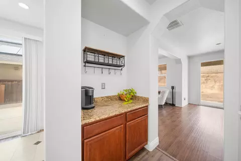 Entry Way - 2121 Cottage Ct, Perris, CA 92571 photo 4 of 5