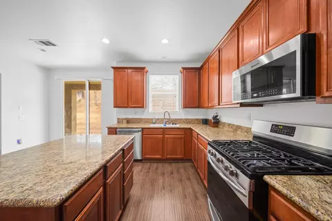 Other - 2121 Cottage Ct, Perris, CA 92571 photo 4 of 8
