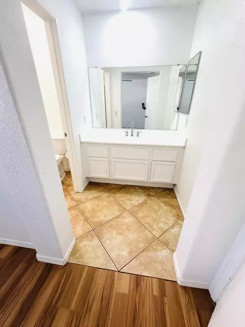Bath - 81138 Pindo Dr, Indio, CA 92201 photo 2 of 3