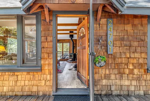 Entry Way - 24701 Schaffer Dr, Idyllwild, CA 92549 photo 2 of 4
