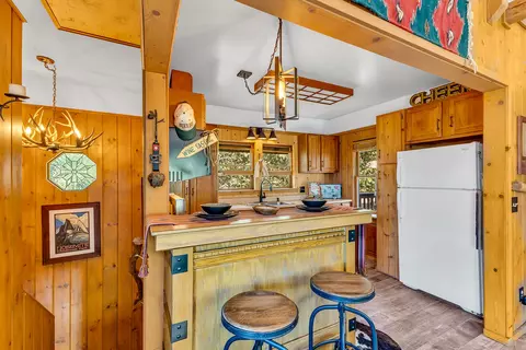 Kitchen - 24701 Schaffer Dr, Idyllwild, CA 92549 photo 1 of 4