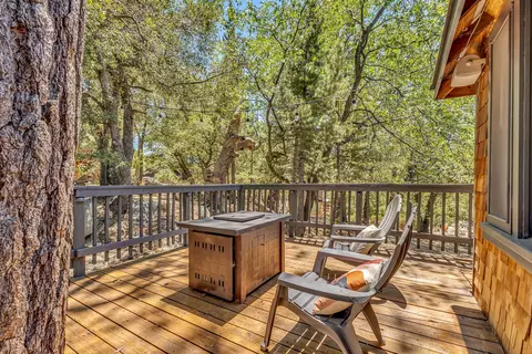 Exterior - 24701 Schaffer Dr, Idyllwild, CA 92549 photo 10 of 14