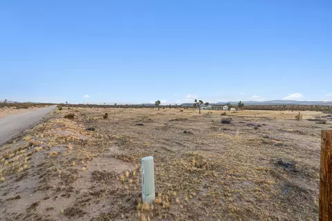 226 Rainbow Rd, Landers, CA 92285 photo 10