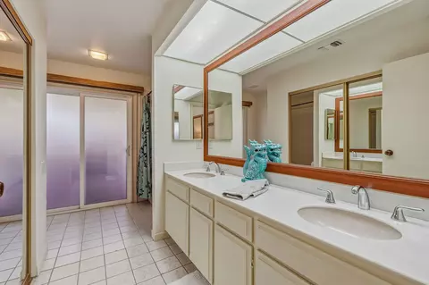 Bath - 79600 Mandeville Rd, Bermuda Dunes, CA 92203 photo 6 of 9