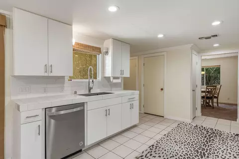 Kitchen - 79600 Mandeville Rd, Bermuda Dunes, CA 92203 photo 1 of 3