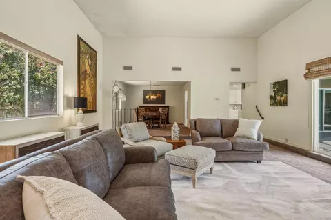 Living - 79600 Mandeville Rd, Bermuda Dunes, CA 92203 photo 2 of 6