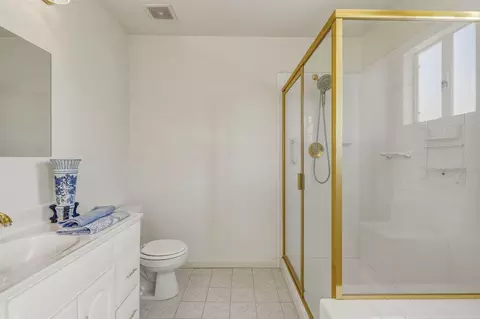 Bath - 79600 Mandeville Rd, Bermuda Dunes, CA 92203 photo 5 of 9
