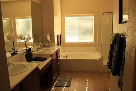 Bath - 41430 Keller Ct, Indio, CA 92203 photo 1 of 1
