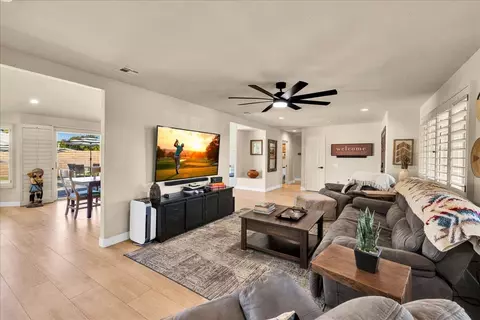Living - 42670 Sandy Bay Rd, Bermuda Dunes, CA 92203 photo 4 of 4