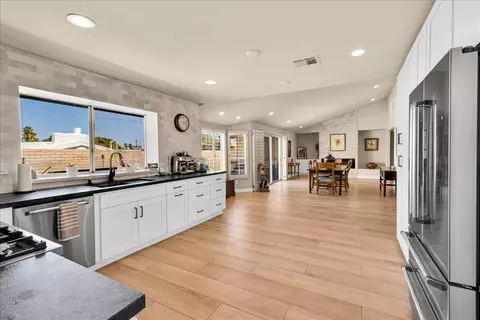 Kitchen - 42670 Sandy Bay Rd, Bermuda Dunes, CA 92203 photo 3 of 3