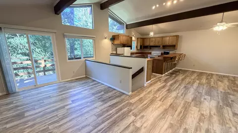 Living - 25950 Lilac Dr, Idyllwild, CA 92549 photo 4 of 5
