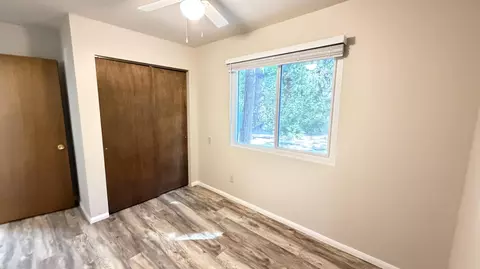 Bedroom - 25950 Lilac Dr, Idyllwild, CA 92549 photo 6 of 12