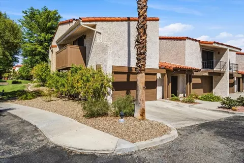 640 S Calle Petunia, Palm Springs, CA 92262