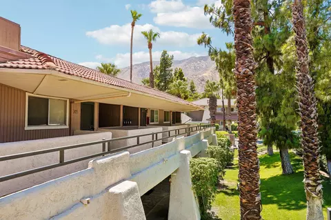 550 N Villa Ct, Palm Springs, CA 92262