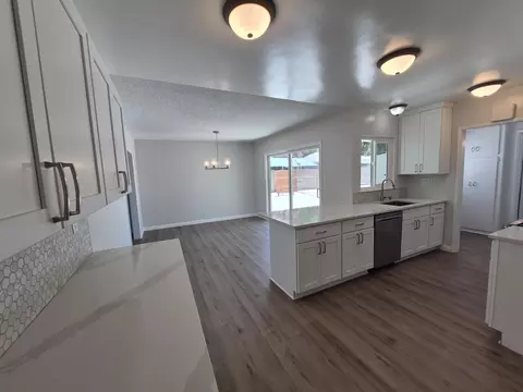 Kitchen - 4720 Whipple Rd, Riverside, CA 92506 photo 1 of 4