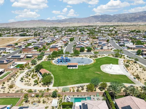 View/Area - 44816 Beringer Dr, Indio, CA 92203 photo 3 of 7
