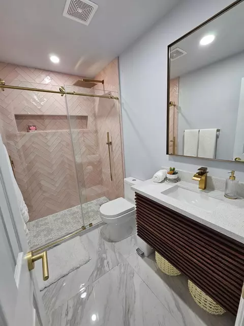 Bath - 82859 Davis Dr, Indio, CA 92201 photo 1 of 1