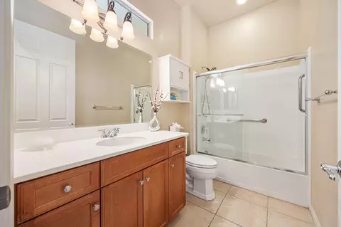 Bath - 39663 Camino Templado, Indio, CA 92203 photo 6 of 7