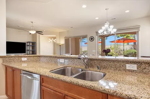 Kitchen - 39663 Camino Templado, Indio, CA 92203 photo 5 of 5