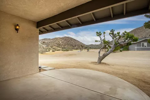 Exterior - 55668 Encelia Dr, Yucca Valley, CA 92284 photo 10 of 12