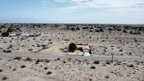 2833 Calhoun St, Thermal, CA 92274 photo 16