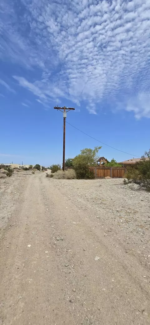 2833 Calhoun St, Thermal, CA 92274 photo 22