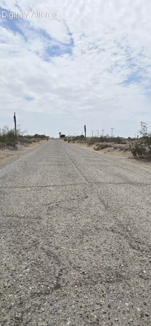 2833 Calhoun St, Thermal, CA 92274 photo 24