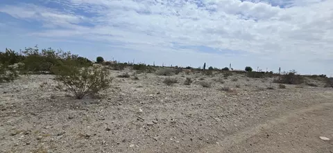2833 Calhoun St, Thermal, CA 92274 photo 9