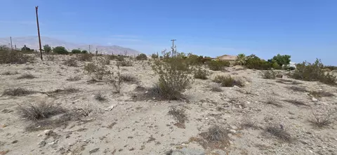 2833 Calhoun St, Thermal, CA 92274 photo 13