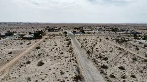 2833 Calhoun St, Thermal, CA 92274 photo 18