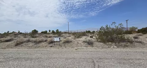 2833 Calhoun St, Thermal, CA 92274 photo 14