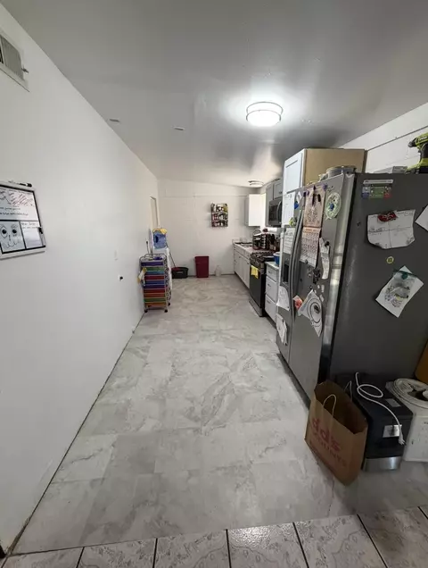 Kitchen - 83085 Stone Canyon Ave, Indio, CA 92201 photo 1 of 2