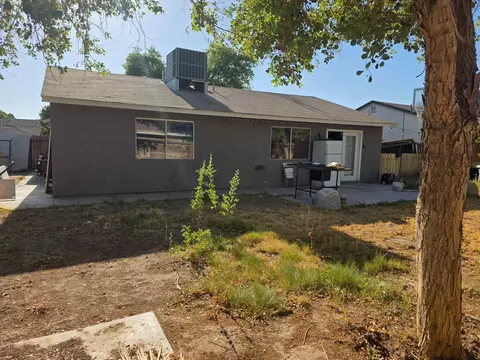 Exterior - 978 Pater St, Brawley, CA 92227 photo 6 of 12