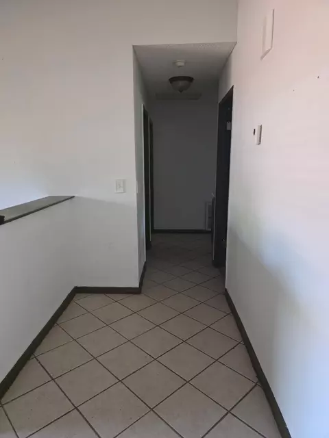 Entry Way - 978 Pater St, Brawley, CA 92227 photo 1 of 3