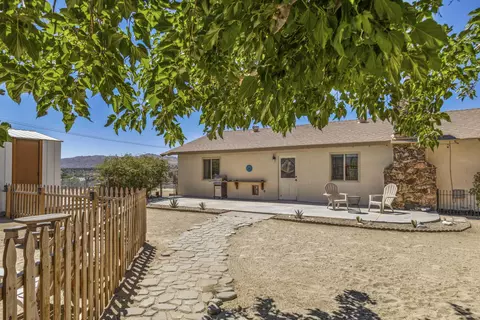 Exterior - 57530 Warren Way, Yucca Valley, CA 92284 photo 11 of 16