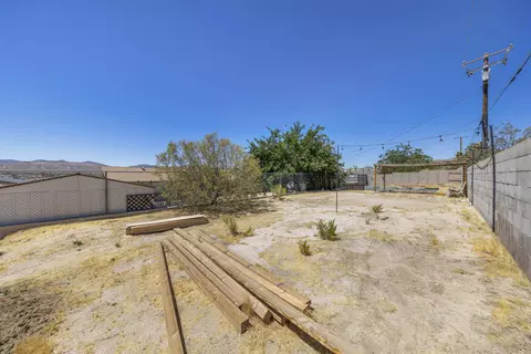 Exterior - 57530 Warren Way, Yucca Valley, CA 92284 photo 9 of 16