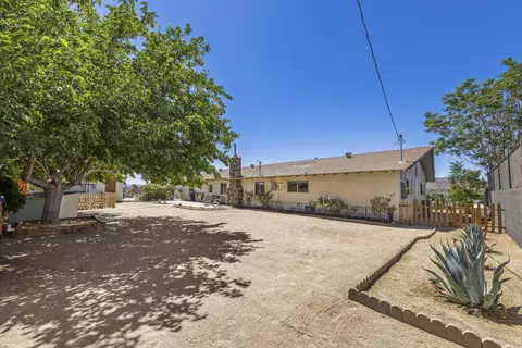 Exterior - 57530 Warren Way, Yucca Valley, CA 92284 photo 6 of 16
