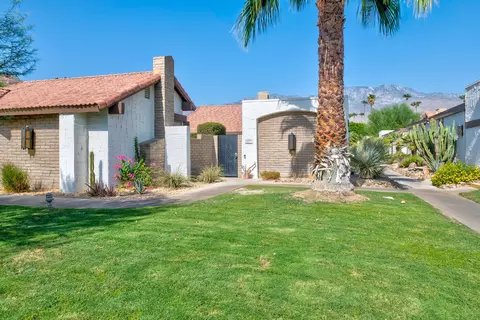 2367 W Miramonte Cir, Palm Springs, CA 92264