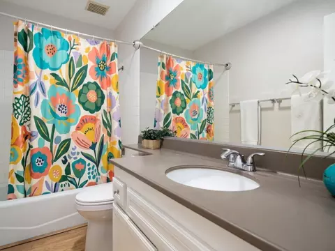 Bath - 49108 Wayne St, Indio, CA 92201 photo 3 of 3